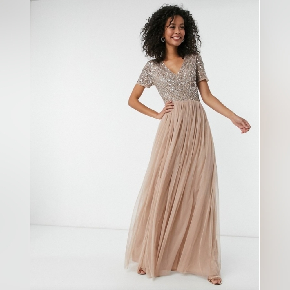 NWT Maya tall bridesmaid dress with sequins, tulle, in taupe blush. Size 10.